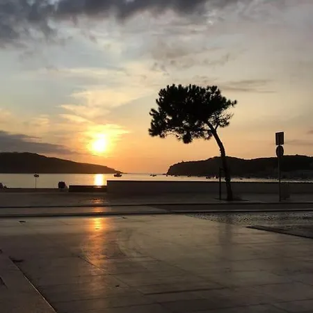 Met Het Rustige Salgado Op Wandelafstand Tatil Evi *