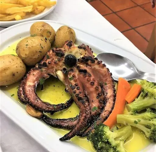 Met Het Rustige Salgado Op Wandelafstand